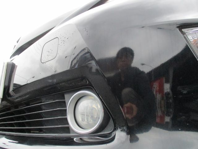 0402364A30260906W00114.jpg