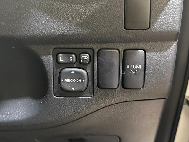 0509824A30260911W01908.jpg