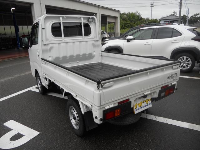 1170011A30260915W00106.jpg