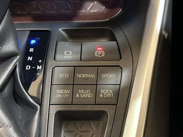 0509824A30260911W02105.jpg