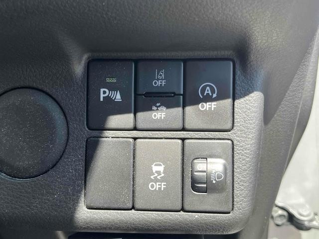 0208738A30260806W00117.jpg