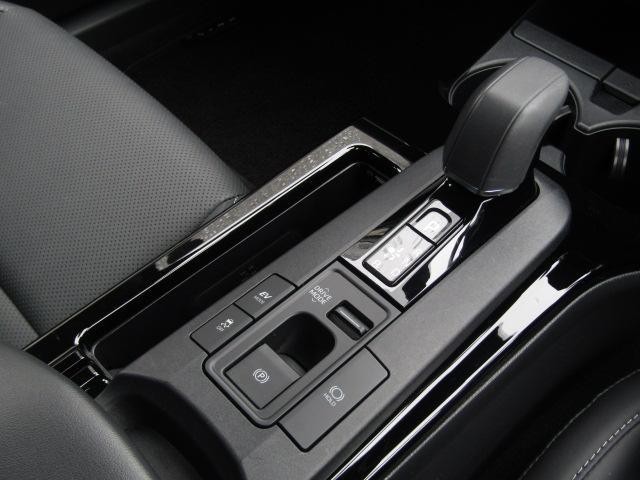 0506241A30260628W00108.jpg