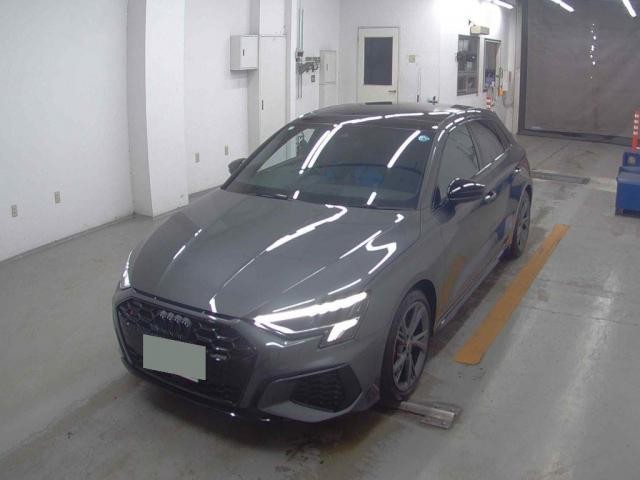 26078441_carP_l_10.jpg