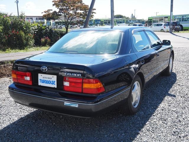0904107A30250922W00105.jpg
