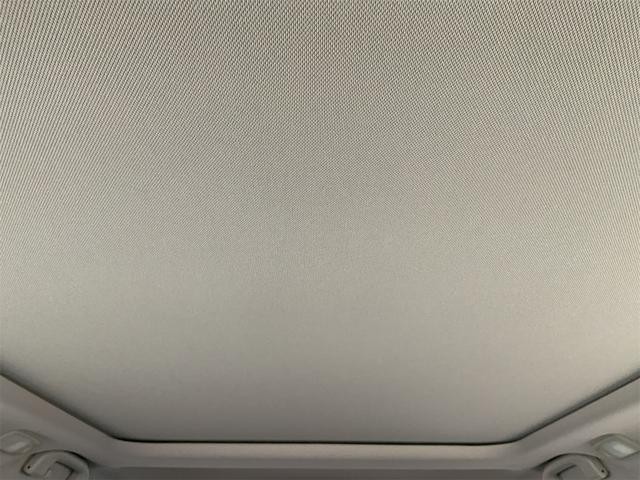 0561155A30260730W00111.jpg