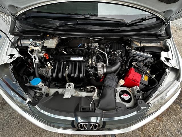 0310366A30260912W00116.jpg