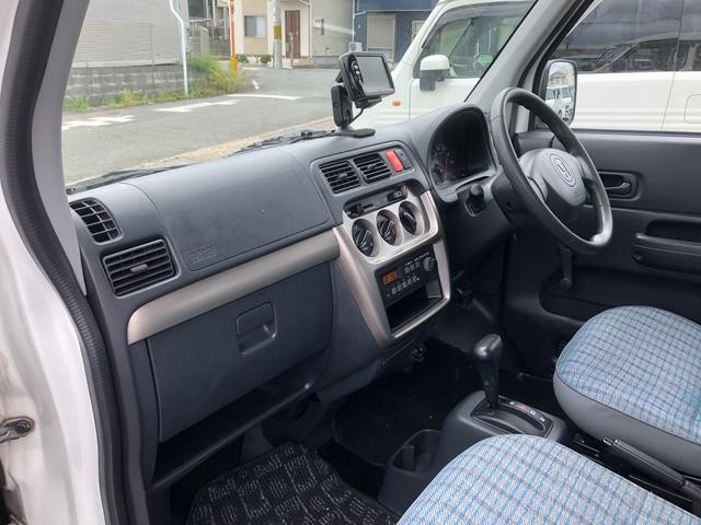 0700628A30260829W00218.jpg