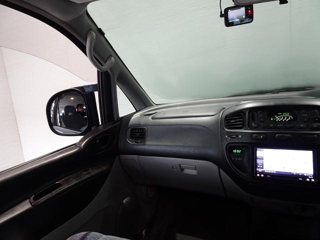 0551070A30260916W00115.jpg