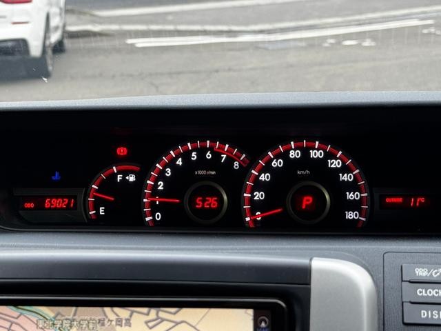 0904306A30260517W00211.jpg