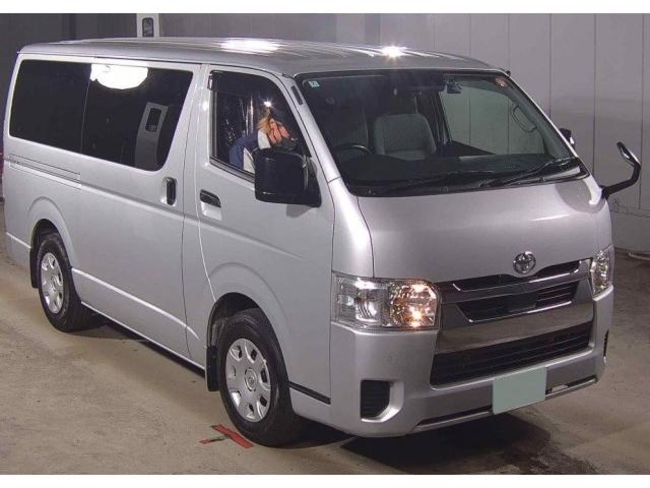 2024 Toyota Hiace, photo 1 of 1