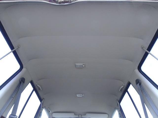 0730175A30260602W00213.jpg