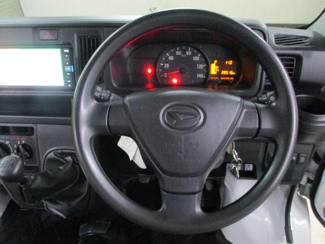0902619A30260728W00217.jpg