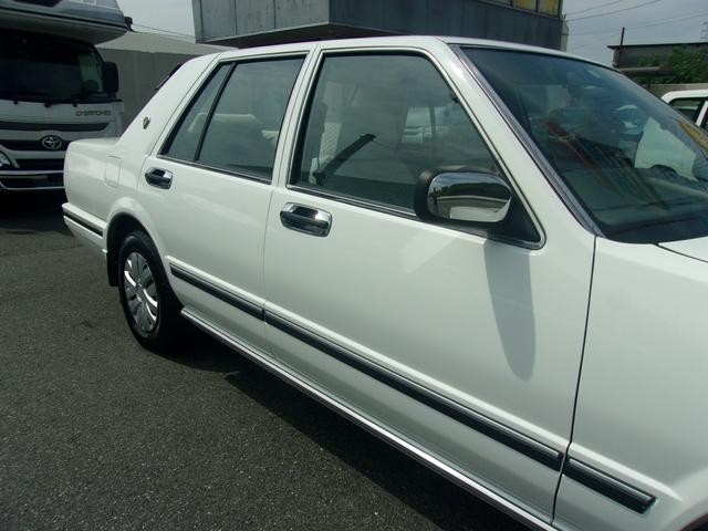 0204560A30261015W00303.jpg