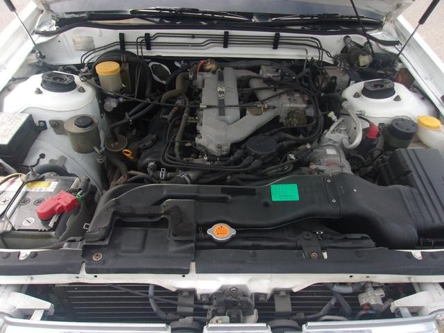 0204560A30261015W00308.jpg