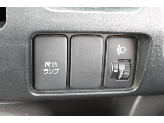 0207394A30260630W00206.jpg