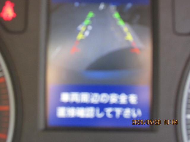 0561293A30260520W00116.jpg
