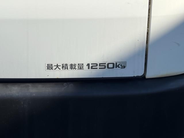0700373A30260930W00118.jpg