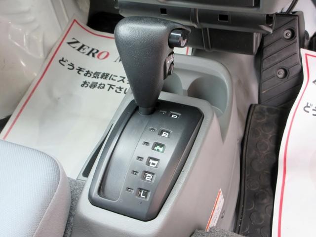 0509023A30260809W00319.jpg