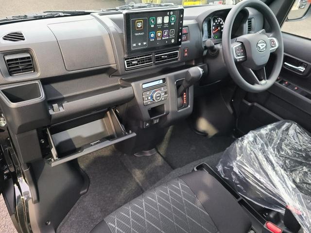 0903765A30251115W00219.jpg