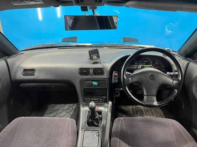 0505027A30261015W00104.jpg
