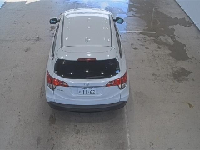 26099367_carP_l_10.jpg
