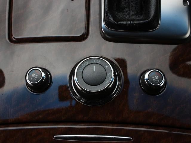 0520046A30260530W00918.jpg