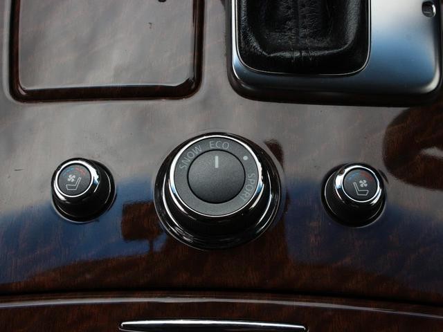 0520046A30260530W00919.jpg