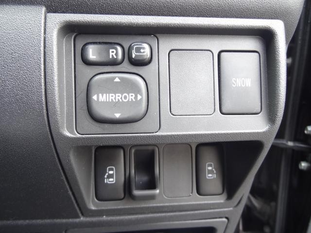 0730200A30260922W00718.jpg