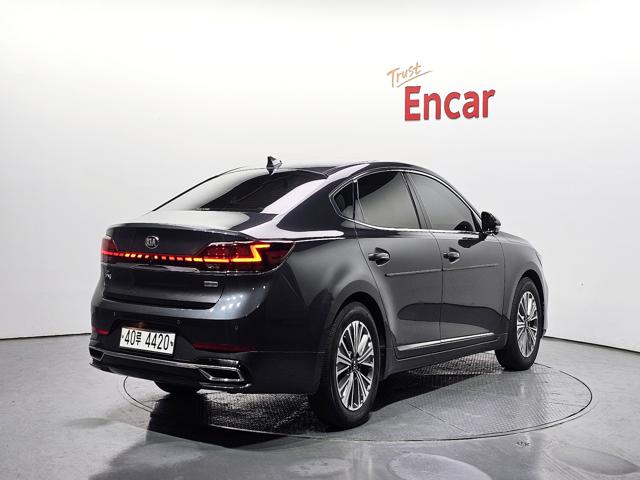 4ae801b2fc3c20e78f478d7ceb091632.jpeg
