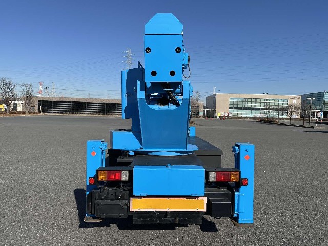 900bb8adbd87205af05b4405bf8ee752.jpg
