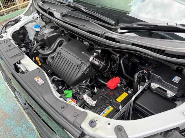 0561213A30260603W00315.jpg