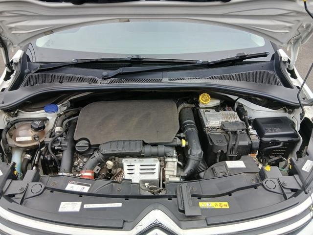 9510417A30260901W00115.jpg