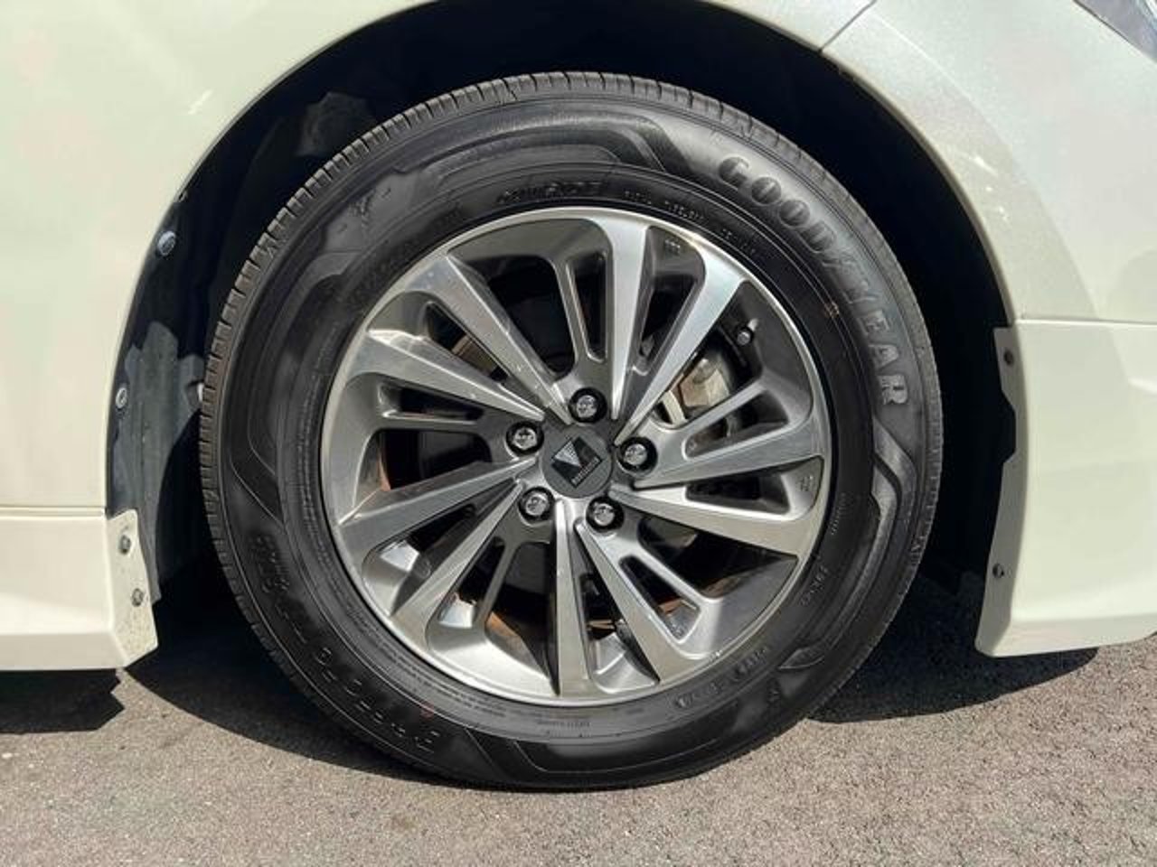 2021 Toyota Corolla, photo 3 of 3