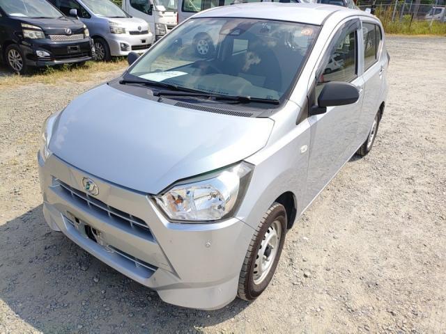 26099460_carP_l_1.jpg