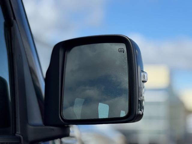 0710107A30260302W00216.jpg