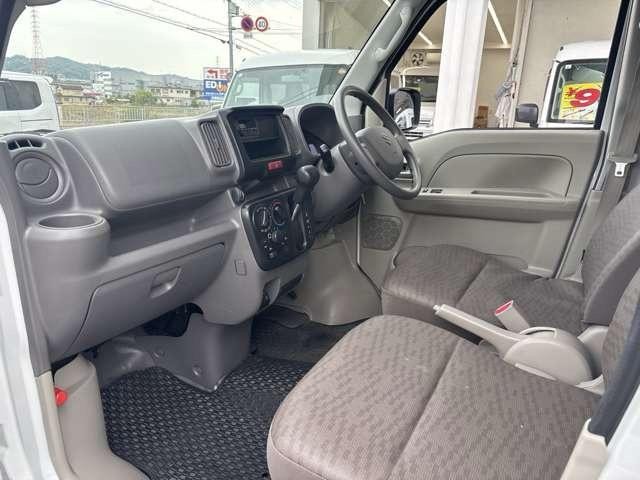 0708930A30260414W00115.jpg