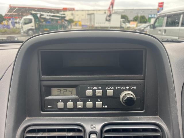 0540896A30260530W00115.jpg