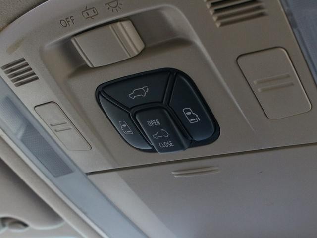 0520046A30260911W01310.jpg