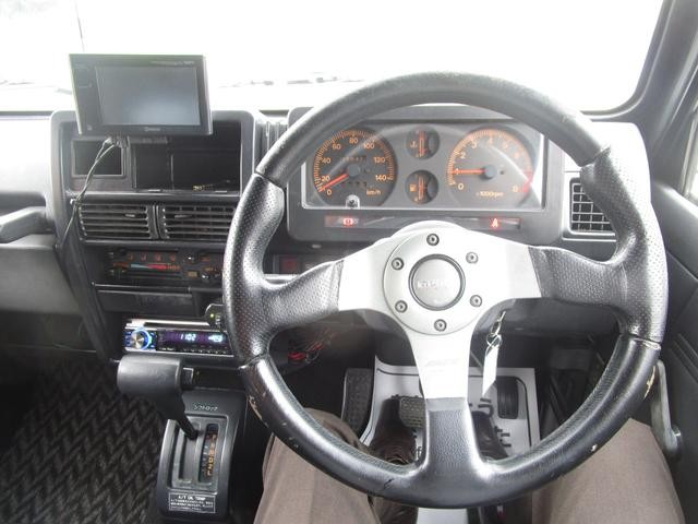 0910064A30260728W00207.jpg