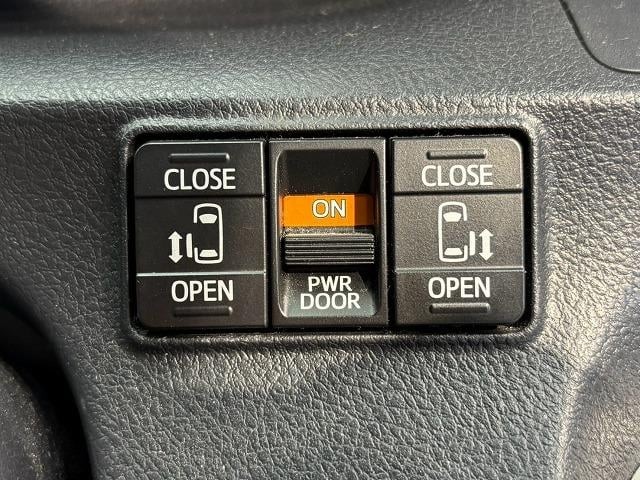 0208369A20261010D00304.jpg