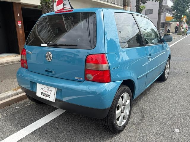 1000241A30260906W00104.jpg