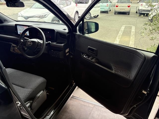 1000414A30260907W00214.jpg