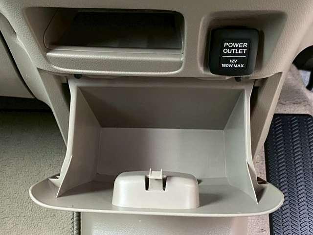 0551463A30260608W00319.jpg
