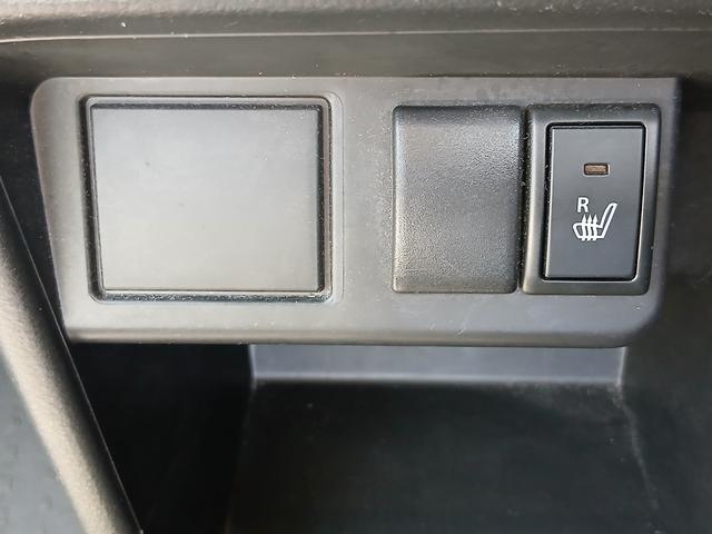 0404311A30260521W00307.jpg