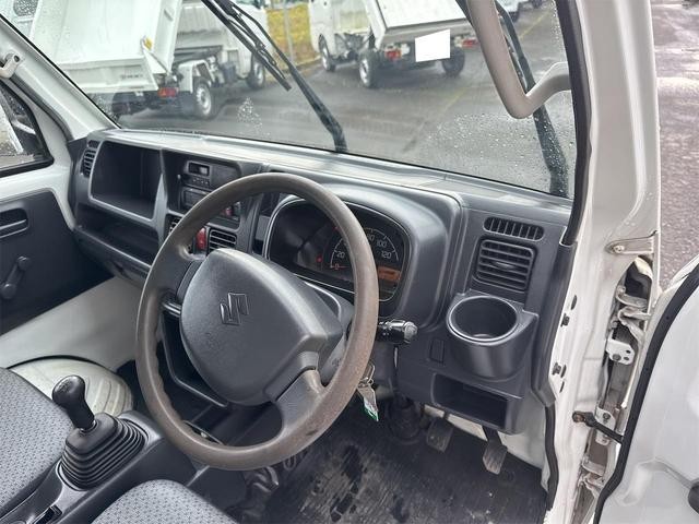 0124925A30260805W00412.jpg