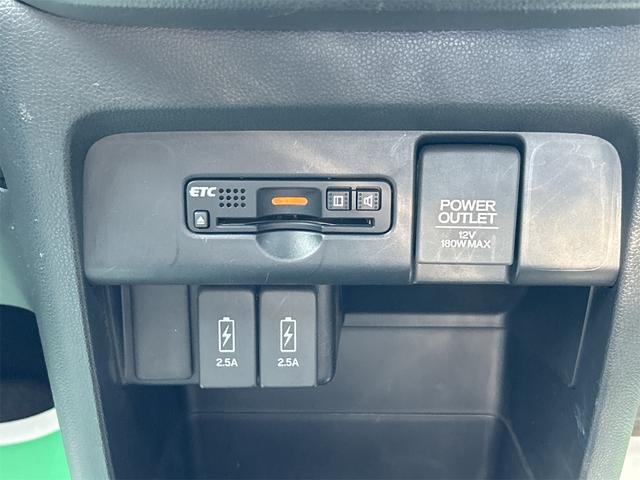0404411A30260520W00209.jpg