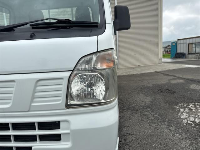 0124925A30260806W00108.jpg