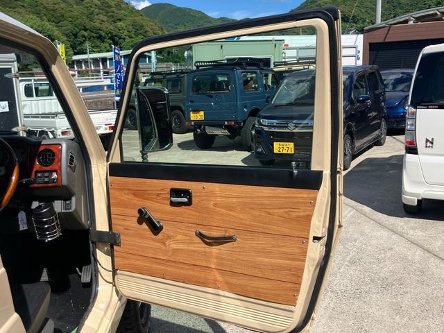 0805177A30260617W00307.jpg