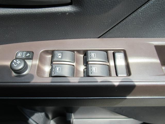 0500381A30260731W00109.jpg