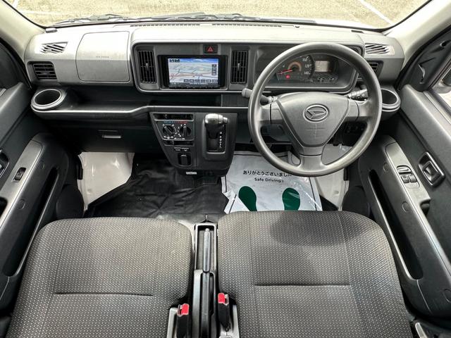 0580637A30260908W00501.jpg